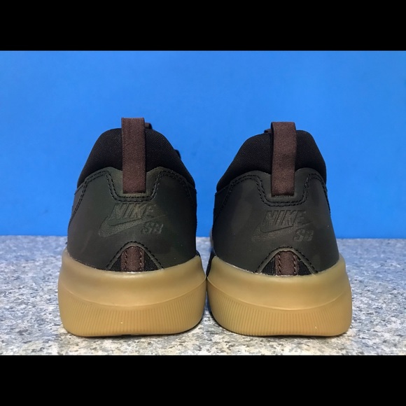 Nike SB Nyjah Free Dark Camo Gum Skate Shoes - Picture 3 of 6